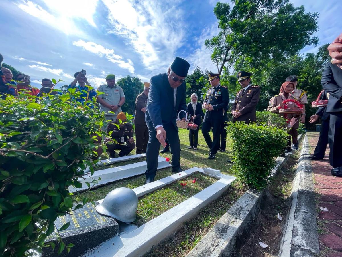 Hari Pahlawan, Benyamin Davnie: Dulu Melawan Penjajah Kini Lawan Kemiskinan