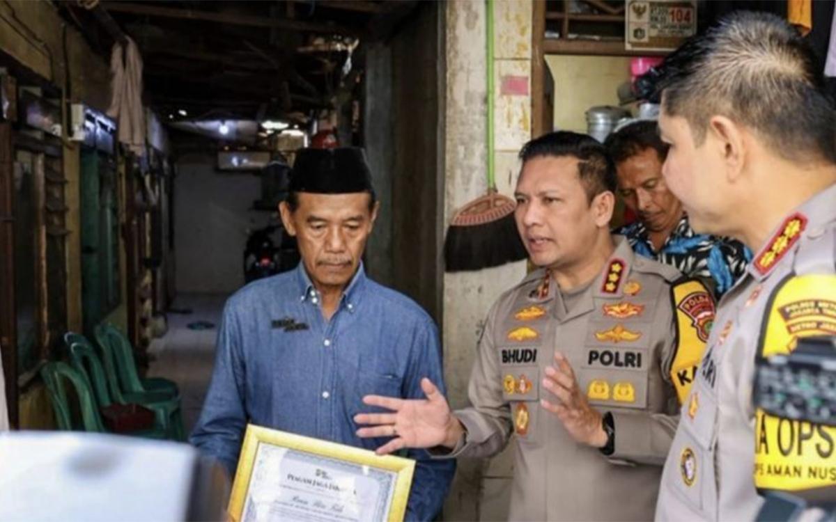 Hansip Cakung Gugur Lawan Curanmor, Kapolda Sebut ‘Pahlawan Lingkungan’