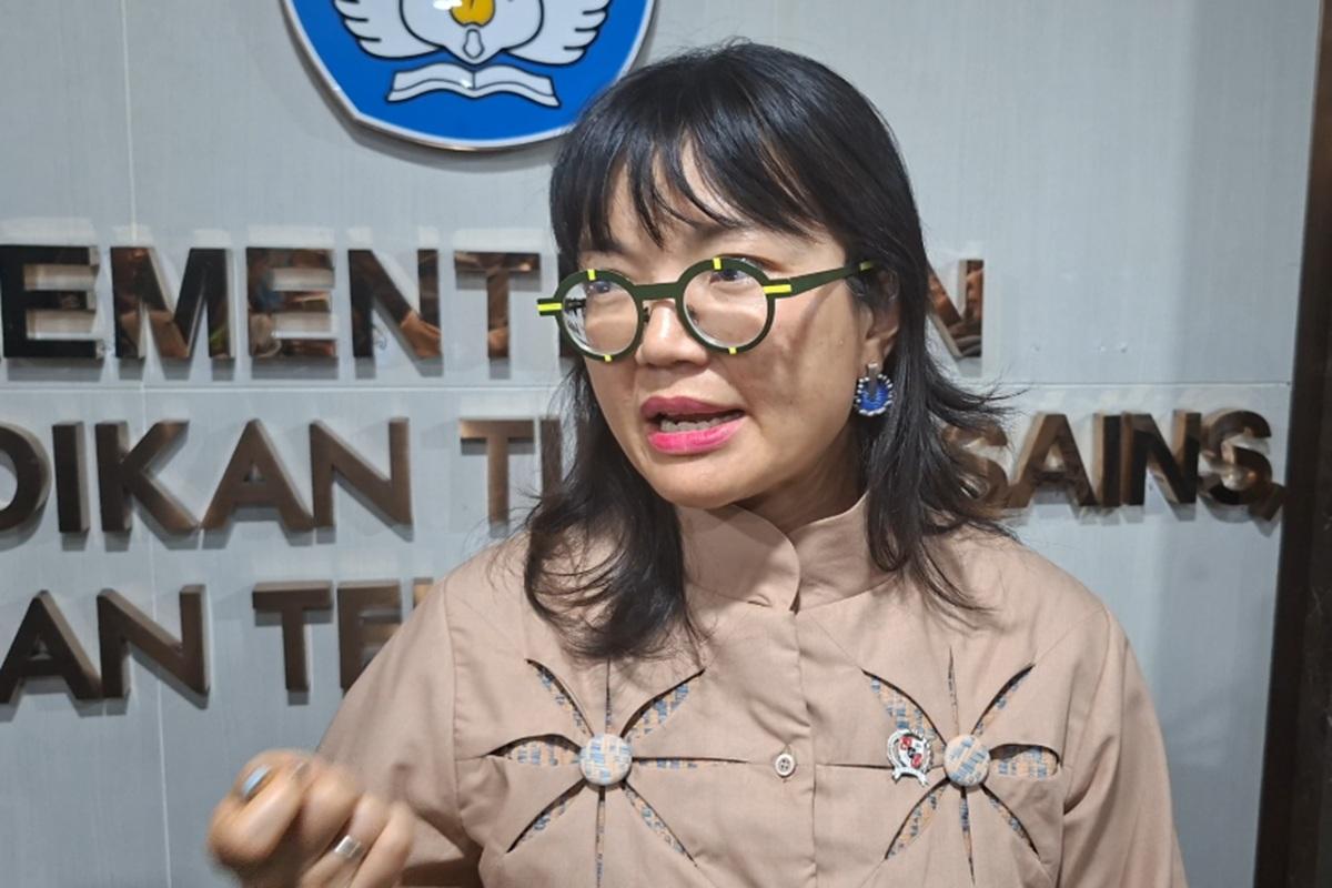 Wamendiktisaintek Dorong Transformasi Riset Nasional, Fokus Cetak Peneliti Sains Perempuan Indonesia