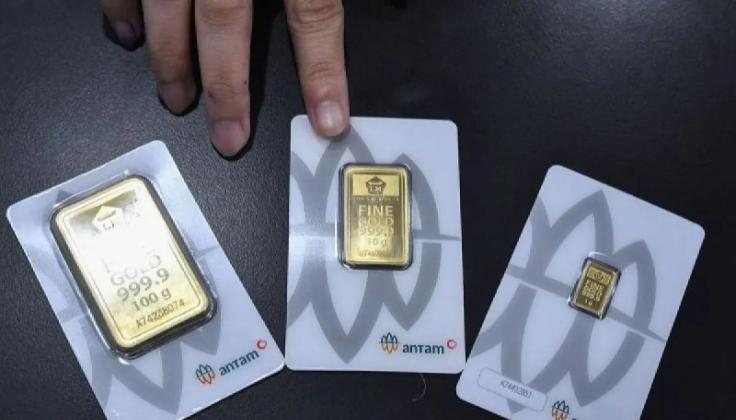 Harga Emas Antam Melejit Gila-Gilaan Hari Ini: Naik Rp7.000, Tembus Rp2,3 Juta!