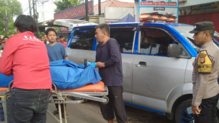 Tragis! Pengendara Motor Tewas Terlindas Angkot Jaklingko di Cilangkap, Tubuh Terseret Lima Meter