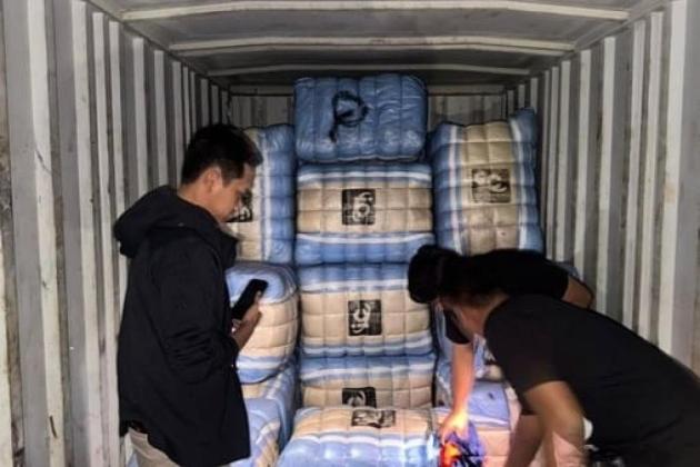 Operasi Besar !! Pengiriman Ratusan Balpres Ilegal di Jakarta Timur Digagalkan Polisi