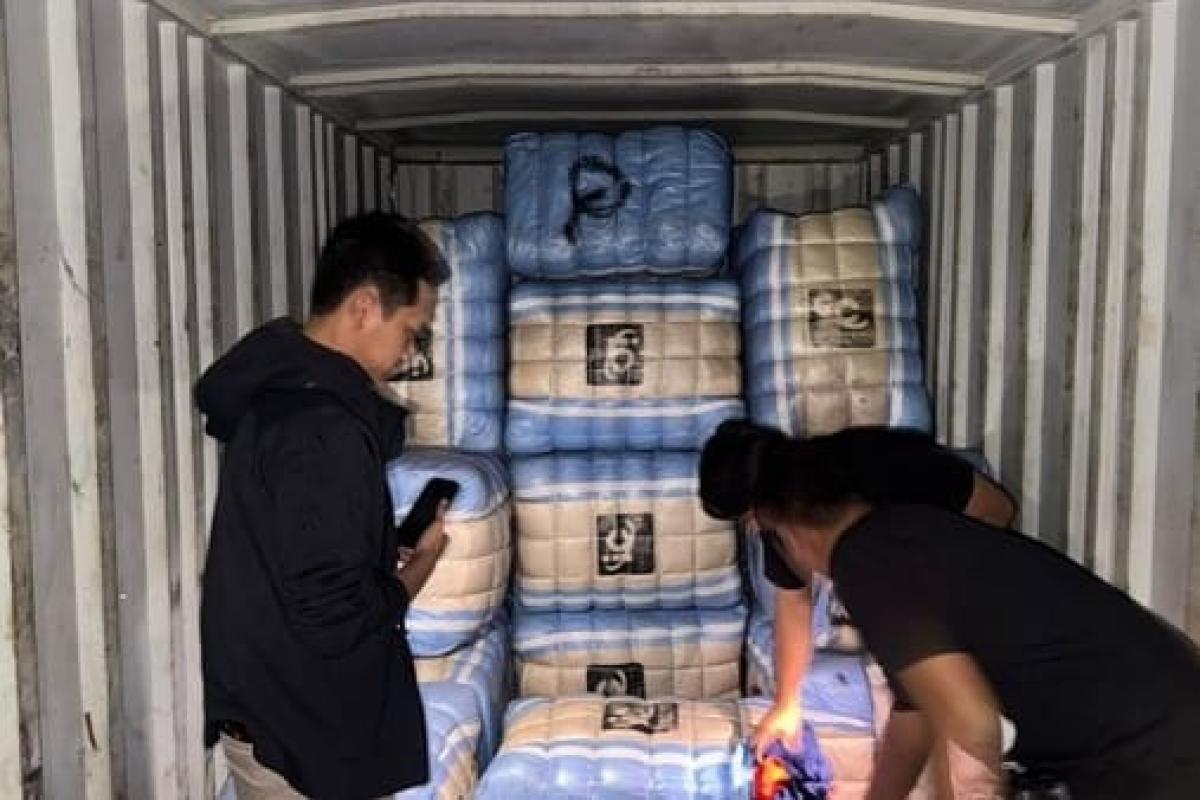 Operasi Besar !! Pengiriman Ratusan Balpres Ilegal di Jakarta Timur Digagalkan Polisi