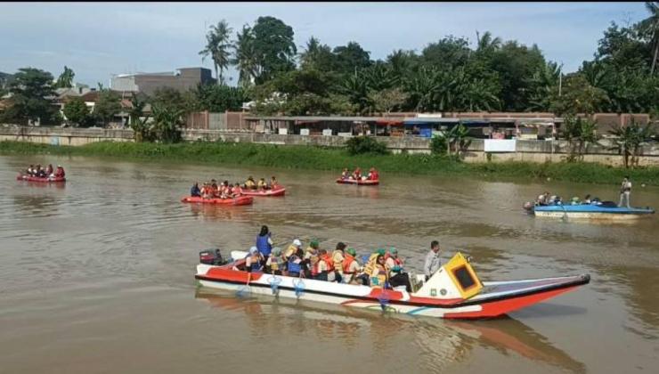 Sungai Cisadane Jadi Lebih Bersih oleh Aksi Plogging HAKLI Banten