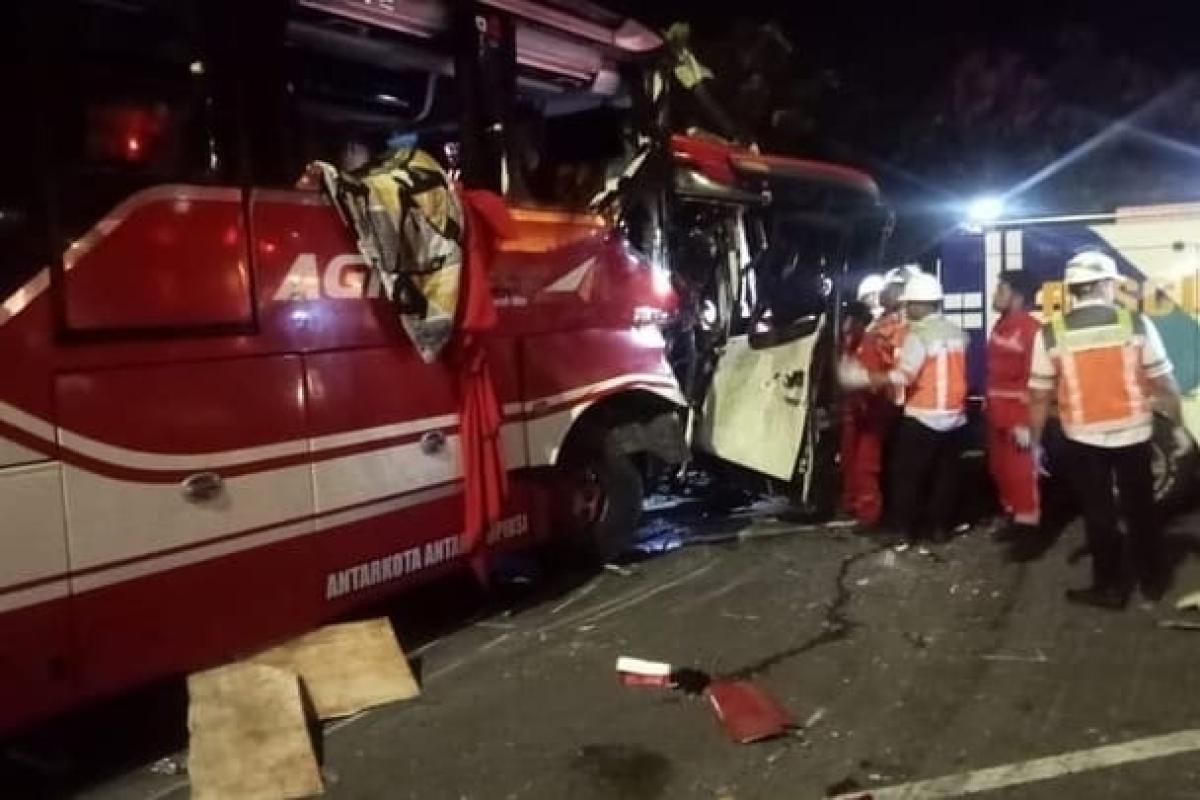 Polisi Selidiki Kecelakaan Beruntun di Tol Cipali yang Sebabkan 5 Orang Meninggal