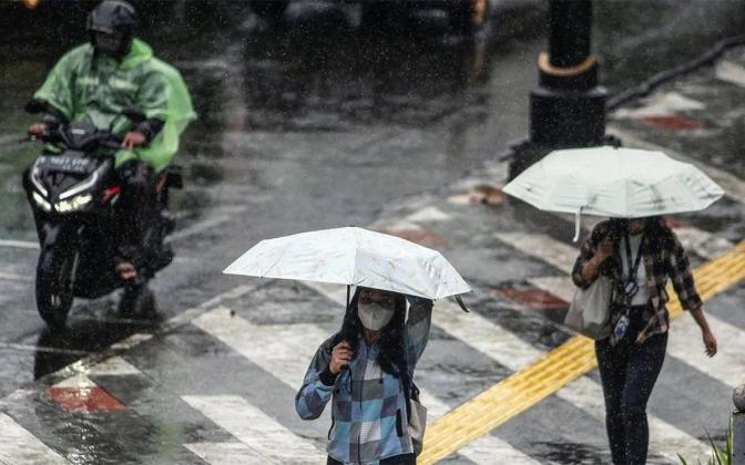 Prakiraan Cuaca BMKG Hari Ini: Hujan Ringan hingga Petir Mengintai Banyak Kota
