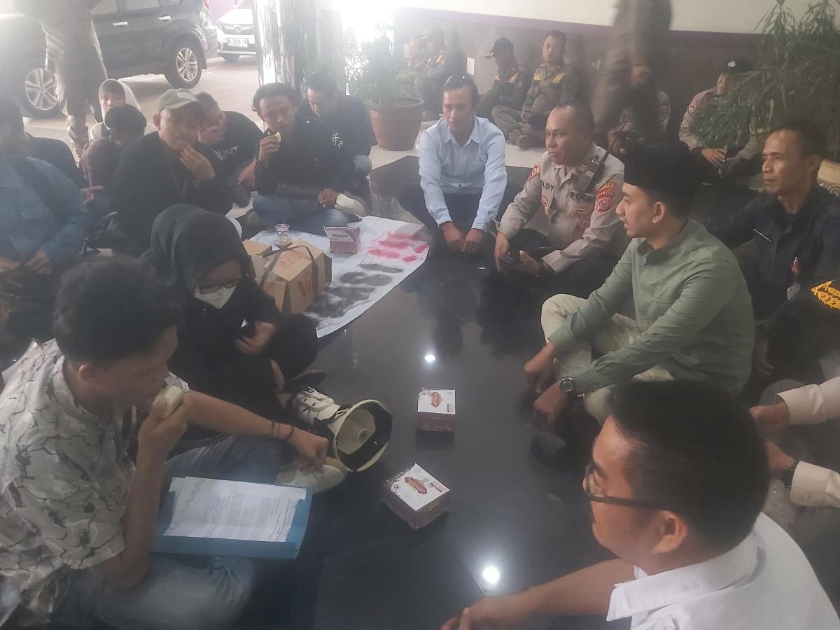 Aliansi Pemuda Aktivis Kabupaten Tangerang Kembali Geruduk Gedung DPRD 