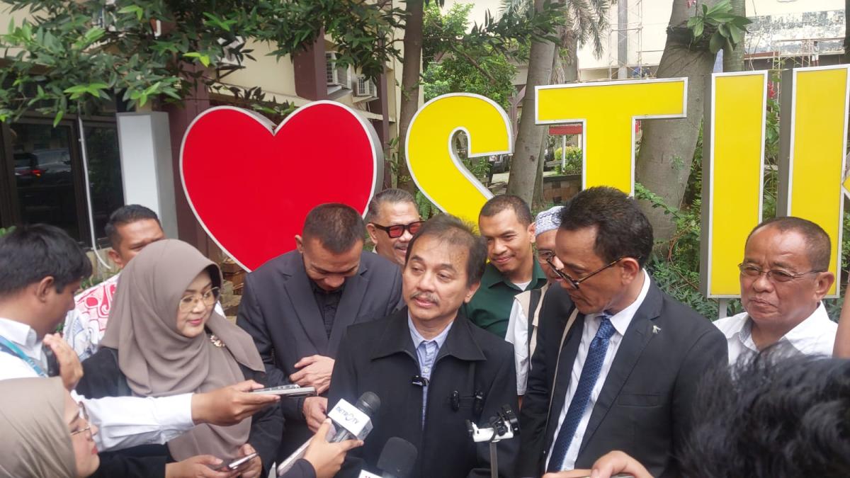 Audiensi Komisi Reformasi Polri Ricuh, Roy Suryo CS Walk Out