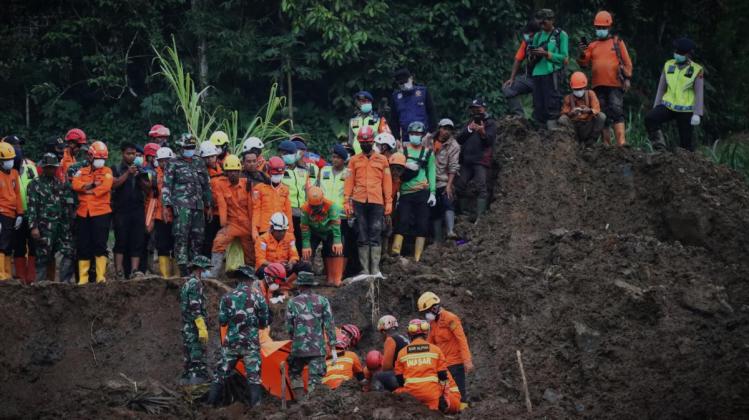 [UPDATE] Longsor Banjarnegara: Warga Hilang Masih 16 Orang, Operasi SAR Ditambah Tiga Hari
