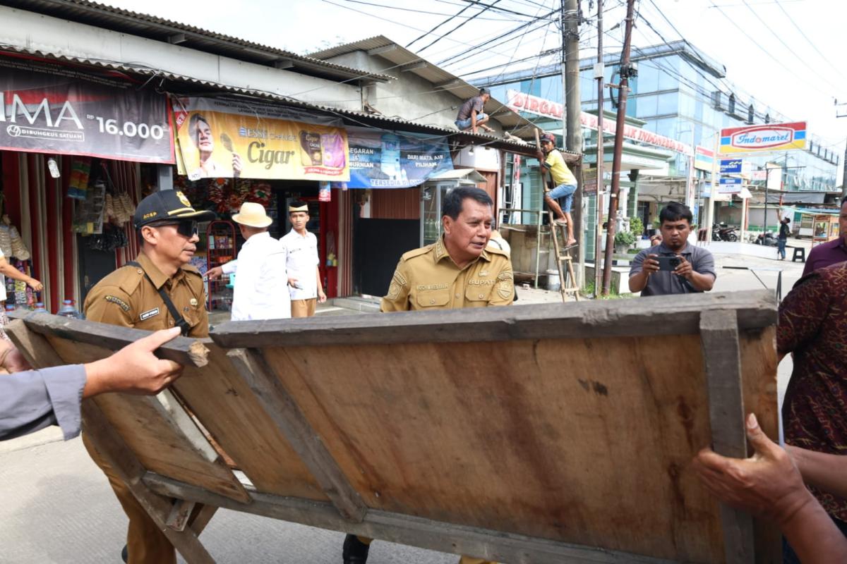 Normalisasi Gorong-Gorong Villa Tangerang Elok, Bupati Turun Tangan
