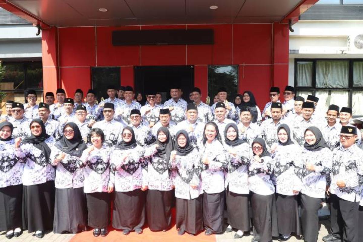 HUT ke-80 PGRI, Pemkot Tangerang Fokus Tingkatkan Kesejahteraan Guru? 