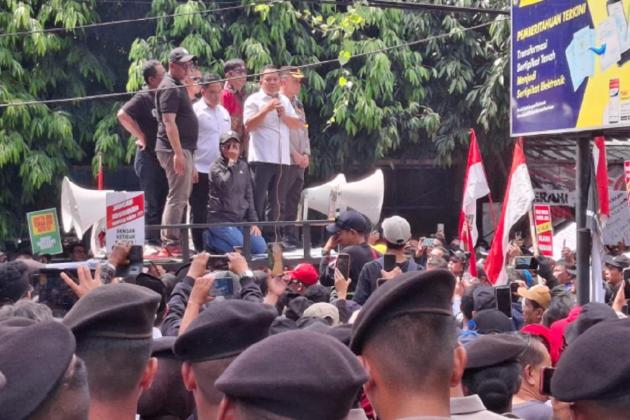 Temui Massa, Kepala BPN Jakut Jelaskan Status Pemblokiran Tanah di Sunter Jaya