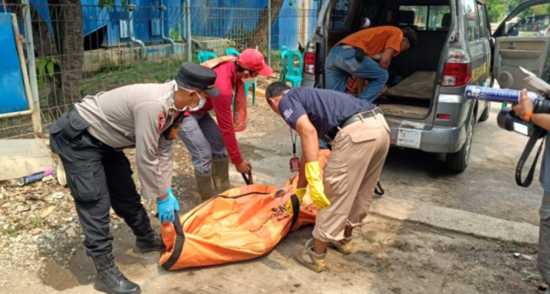 Ditinggal Sendiri, Pria di Karawang Ditemukan Meninggal Membusuk di Rumah Kontrakan