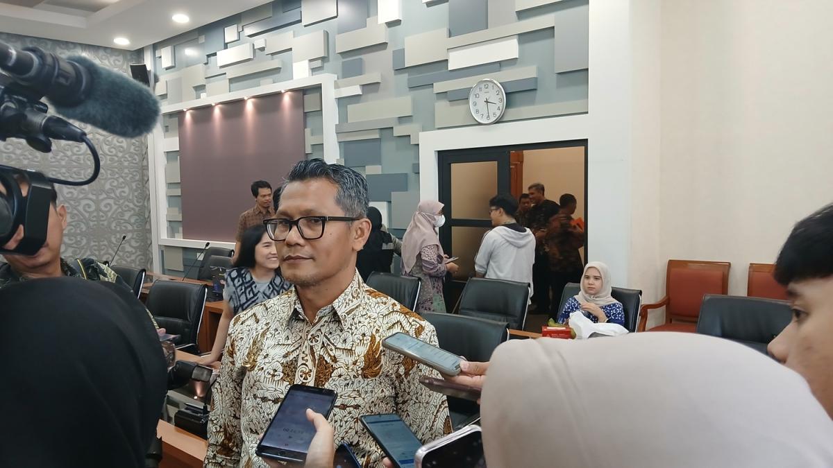 KEJUTAN! Penjualan Mobil Impor EV Melesat, Industri Otomotif Lokal Terancam PHK? Kemenperin Peringatkan!