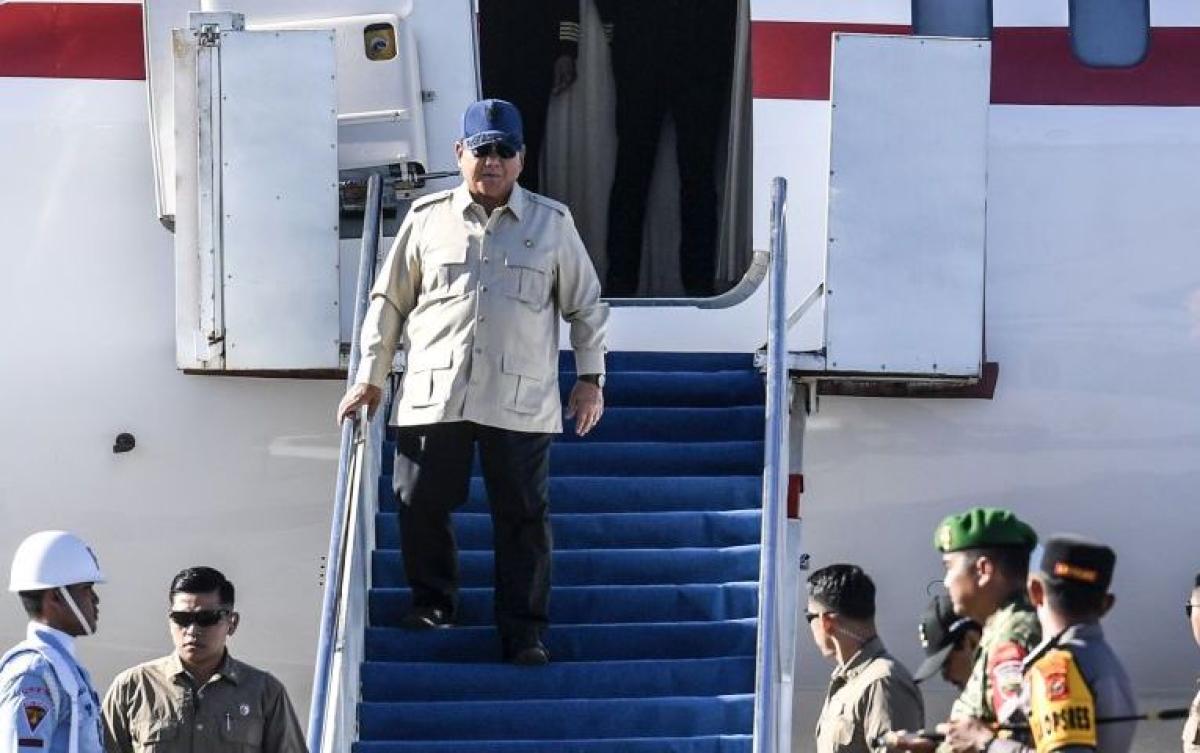 Prabowo Cek Pengungsi di Tapanuli Tengah, Soroti Jalur Putus dan BBM