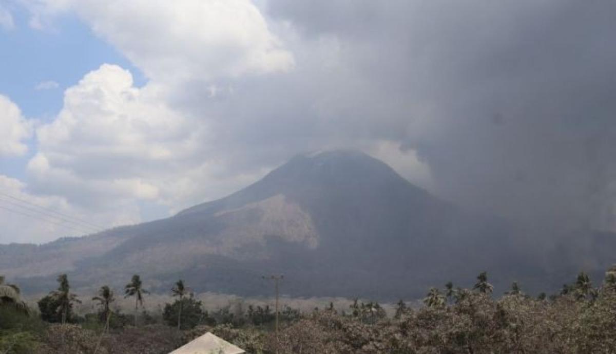 Gunung Lewotobi Laki-Laki di Flores Timur Masih Berstatus Level IV, Banjir Lahar Hujan Terpantau