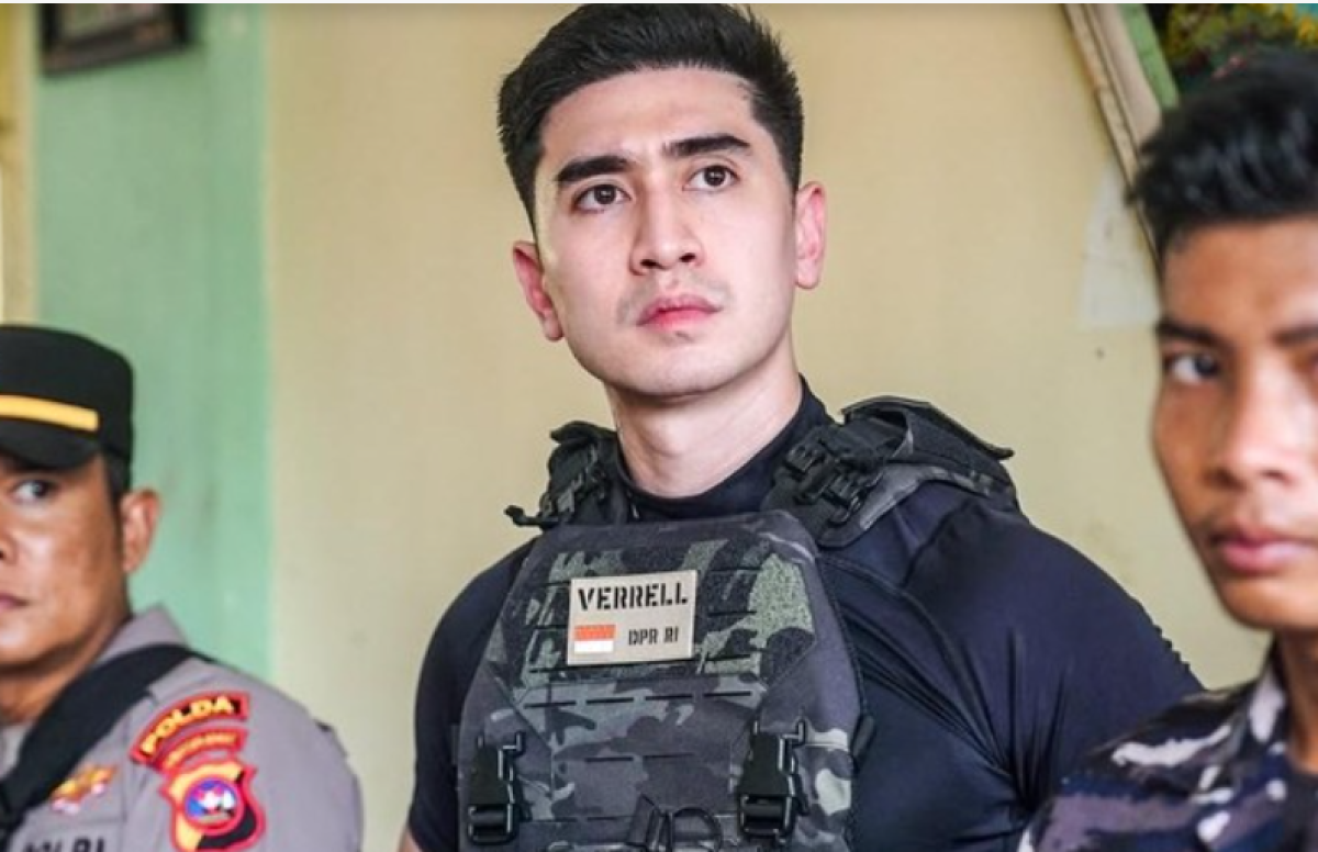 Viral! Verrell Bramasta Pakai Rompi Anti Peluru Saat Kunjungi Korban Banjir? Begini Pengakuannya
