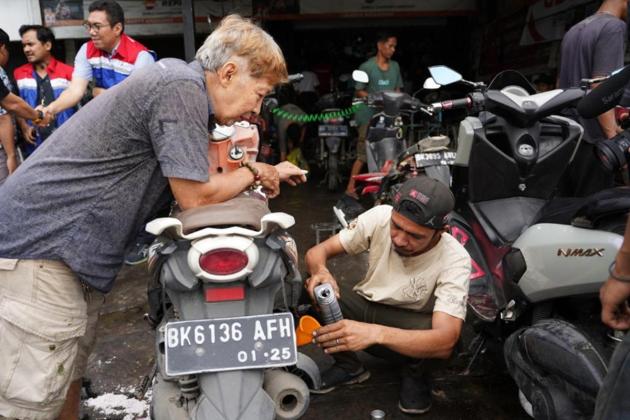 Pertamina Lubricants Gerak Cepat Bantu Korban Banjir Sumatra, Ada Ganti Oli Gratis!