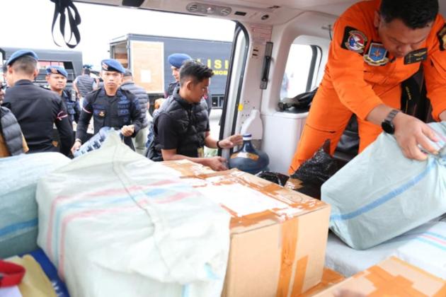 Polda Aceh Kirim Bantuan dan Nakes ke Aceh Tamiang Lewat Jalur Udara