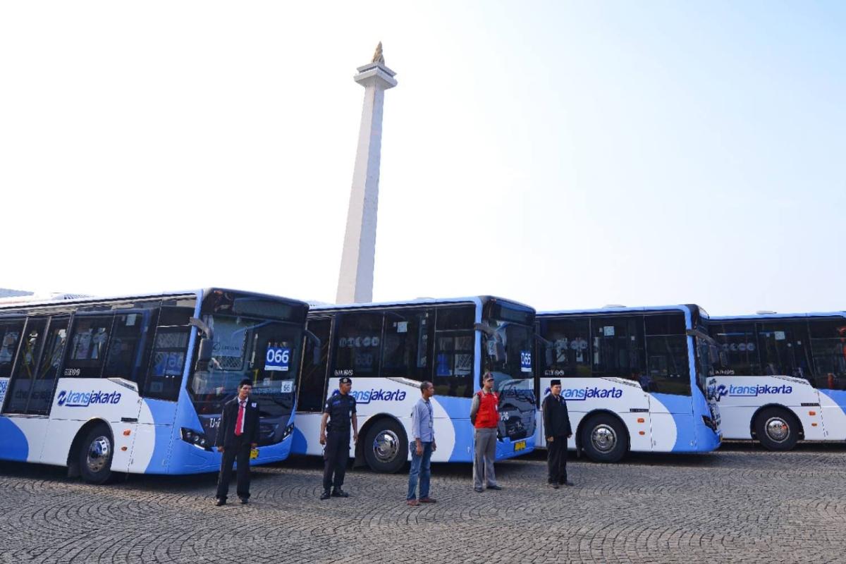 Viral Tiga Pencopet Beraksi di Dalam Bus, Begini Respon Tegas Transjakarta 