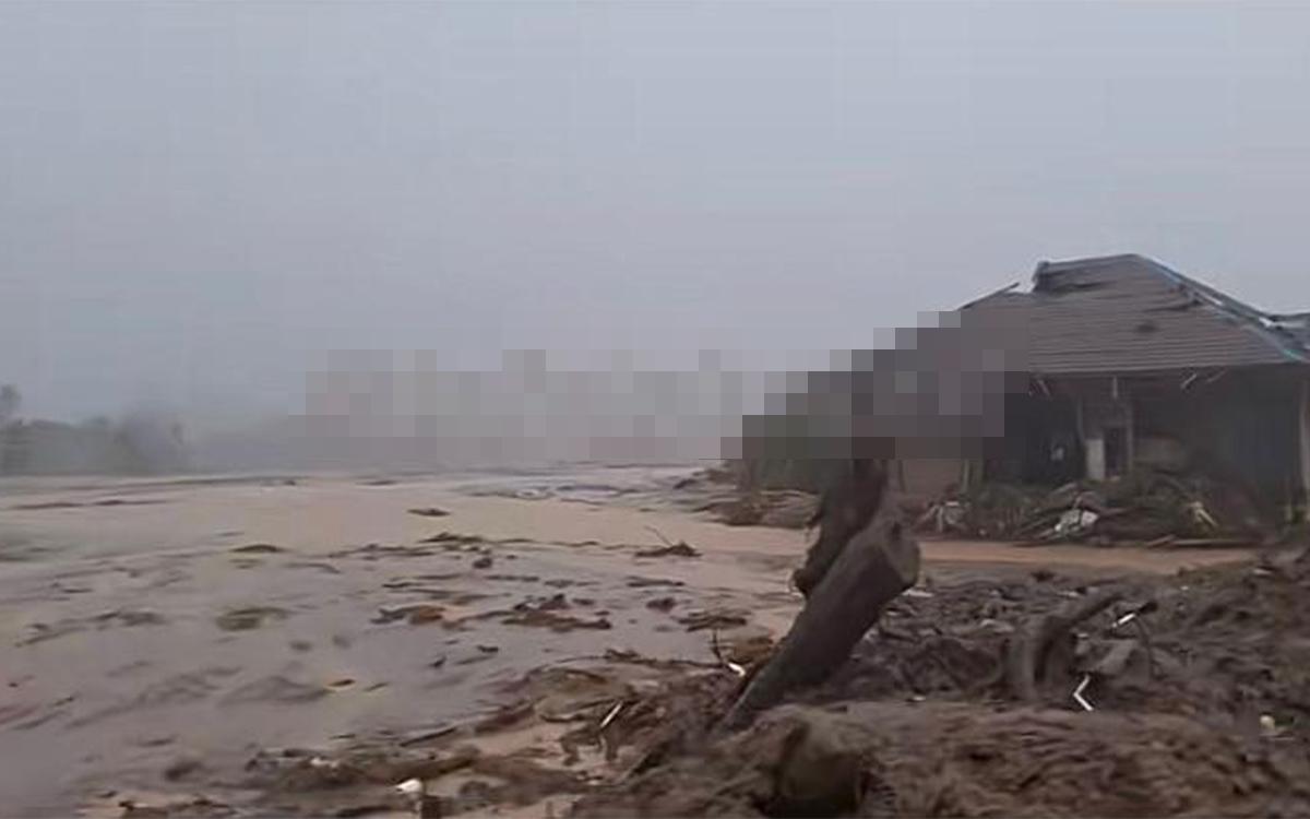 Bikin Deg-Degan! Timbunan Jalan Nasional Baru di Tapsel Ludes Dihantam Banjir Aek Garoga