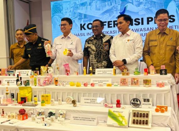 BPOM Bongkar Peredaran Kosmetik Ilegal Senilai Rp1,86 Triliun