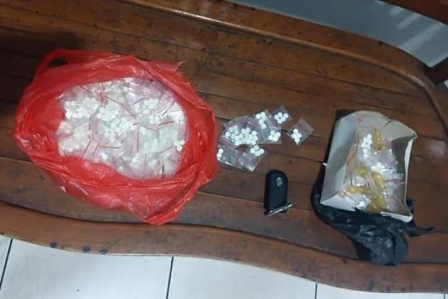 Kecelakaan di Tol Cakung, Polisi Temukan Puluhan Psikotropika dalam Mobil 