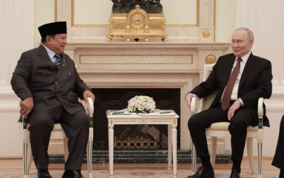 Di Depan Prabowo, Putin Sebut Rusia Siap Bantu Indonesia Kembangkan Tenaga Nuklir