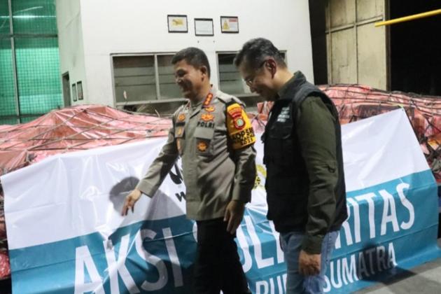 Polri dan WWF Kirim Bantuan Kemanusiaan untuk Korban Bencana Aceh Lewat Bandara Soetta