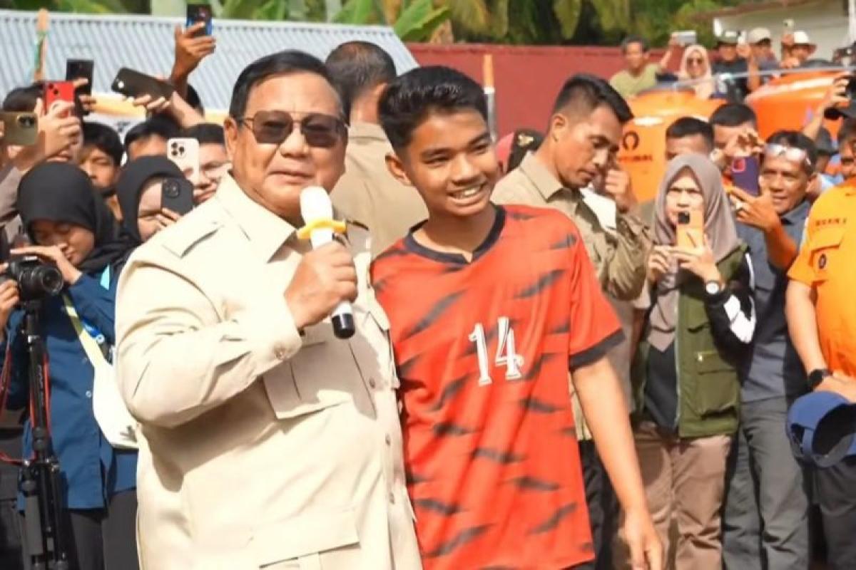Prabowo Minta Menhan Beri Petunjuk Anak Pengungsi Jadi Tentara
