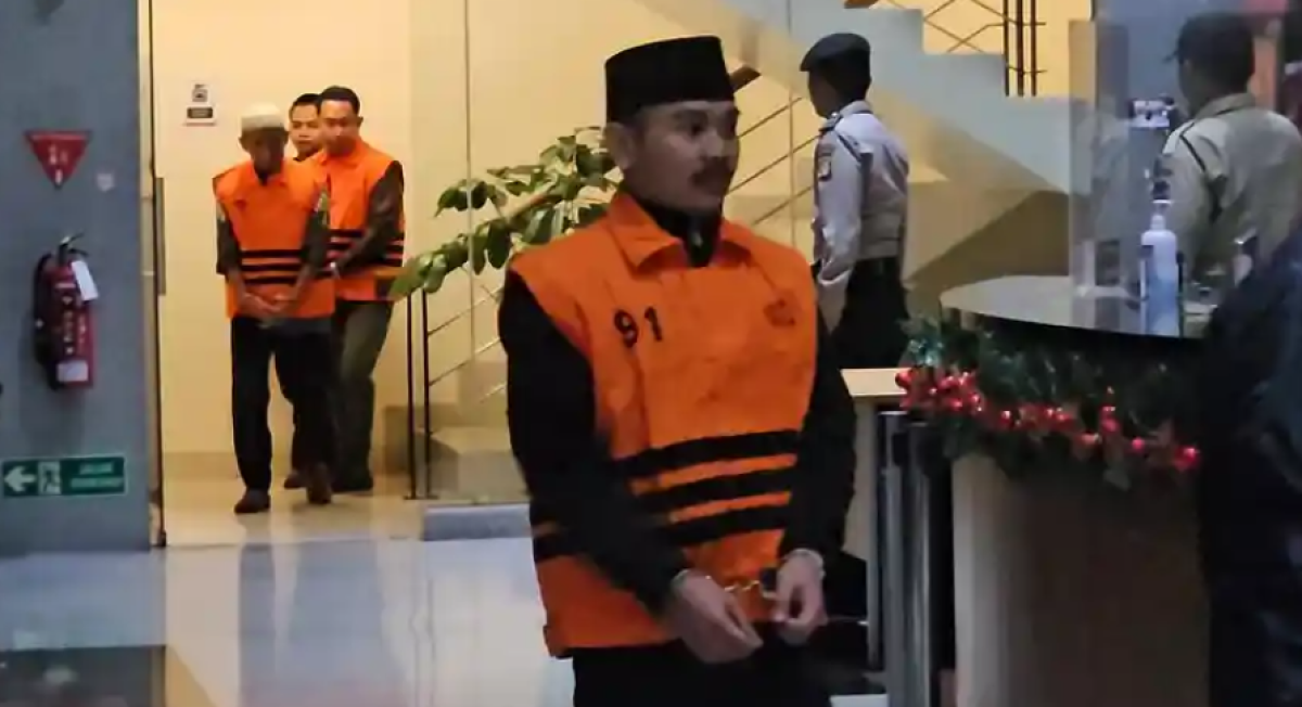 Resmi Tersangka, Ade Kuswara: Saya Mohon Maaf untuk Warga Bekasi