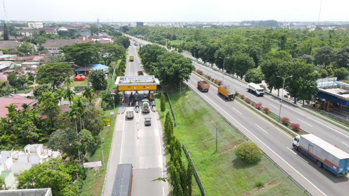 Volume Lalin Regional Nusantara Meledak H-5 Nataru, Siap-Siap Diskon Tarif Tol 20%!