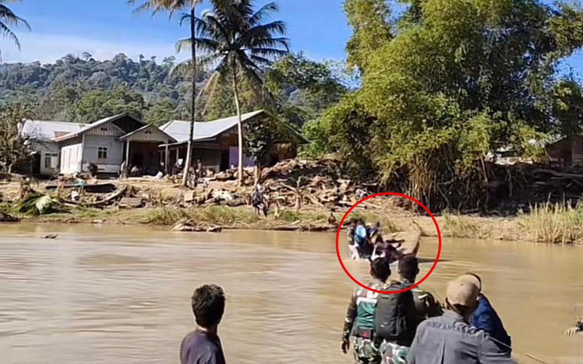 Ketegangan di Sungai Pameu! Rakit Wagub Aceh Terguling Demi Temui Warga Terdampak