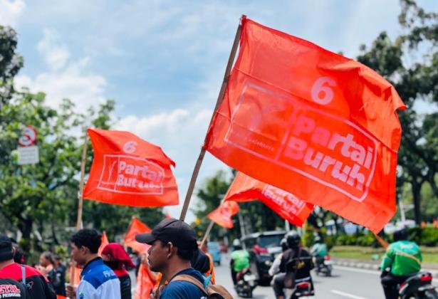Jelang Penetapan UMP 2026, Buruh Geruduk Balai Kota DKI Tuntut Kenaikan Rp5,8 Juta