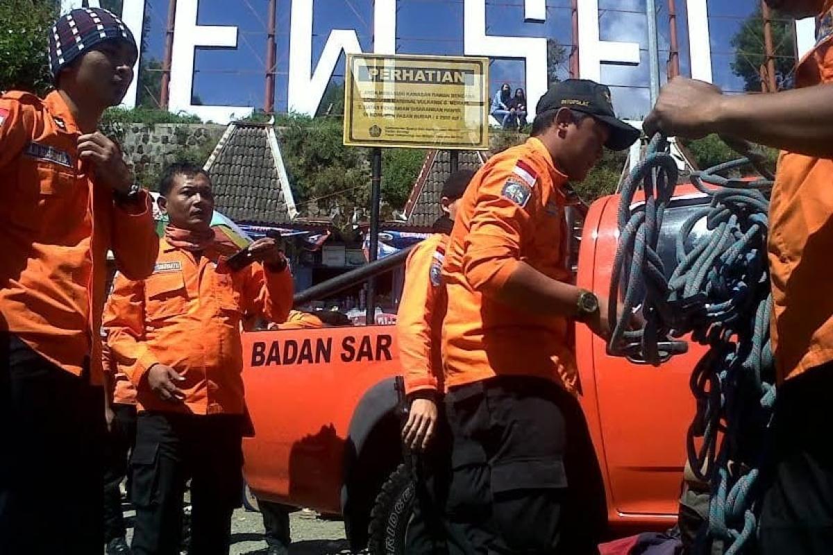 1 Pendaki Ilegal Hilang di Merapi Belum Ditemukan, Tim SAR Perluas Pencarian