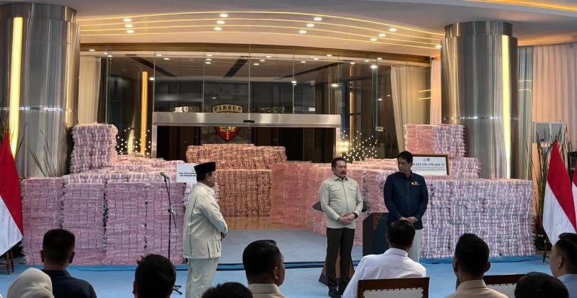 Bukan Alam Biasa! Jaksa Agung Bongkar Biang Kerok Banjir Sumatera di Depan Presiden Prabowo