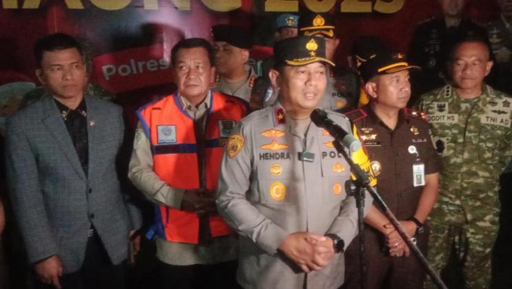Wakapolda Banten Pantau Misa Natal di Gereja Santa Odelia Tangerang 