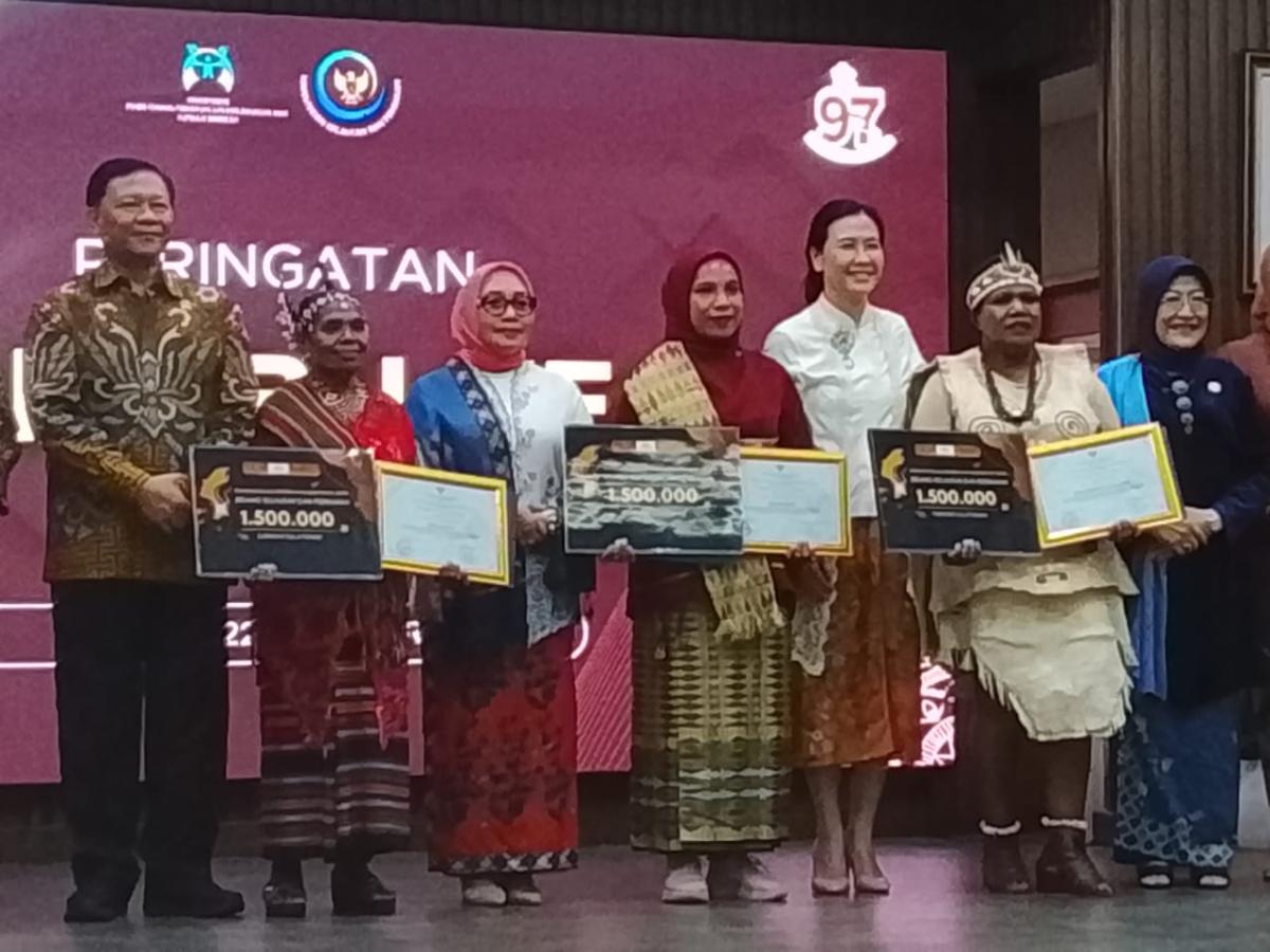 Perempuan Nelayan dari Indonesia Timur Dinobatkan sebagai Perempuan Inspiratif 2025