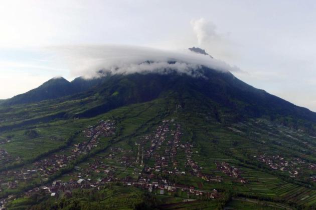 Petugas Temukan 1 Pendaki Hilang di Gunung Merapi, Kondisi Sudah Lemas