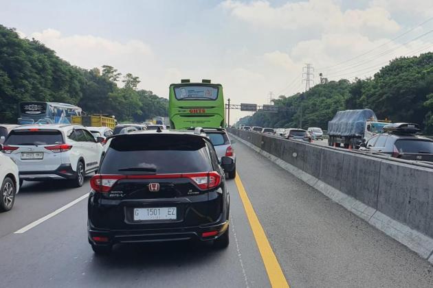 Bebas Macet! Jalur Utama Tol Jakarta–Cikampek KM 29 Kembali Normal, Siap Gaspol Sore Ini!