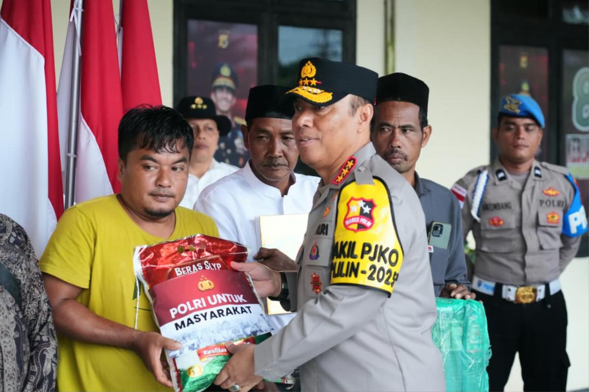 Banjir Terjang Aceh Utara, Polri Turunkan Alat Berat hingga Kirim Obat dari Jakarta