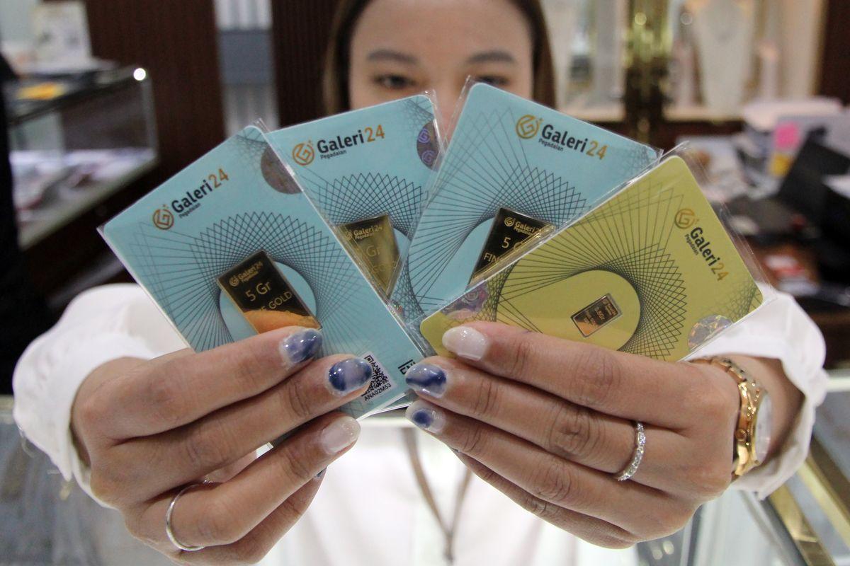 Harga Emas Pegadaian Turun! UBS & Galeri24 Kompak Melemah