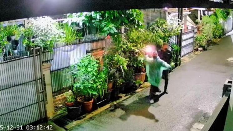 Rumah DJ Donny Diteror Bangkai Ayam dan Molotov, Polisi Lakukan Penyelidikan