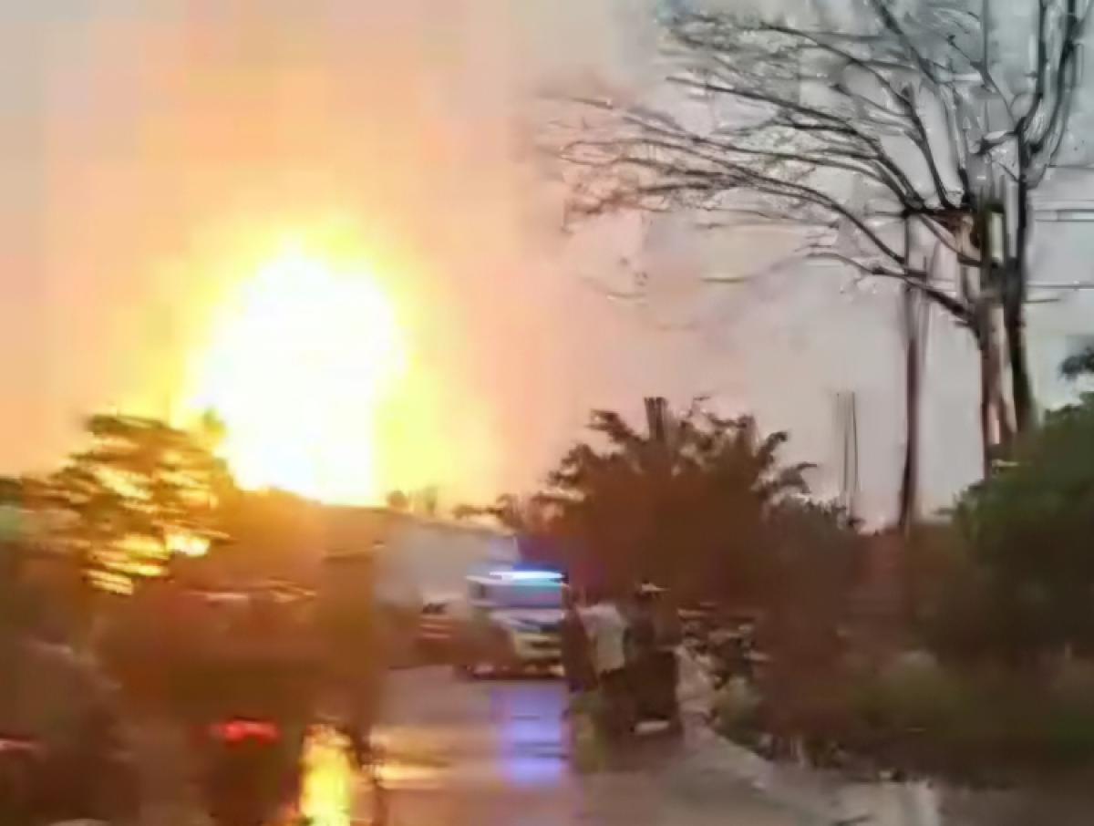 Ledakan Dahsyat Pipa Gas TGI di Inhil! Puluhan Kendaraan dan Kios Hangus, 10 Orang Jadi Korban