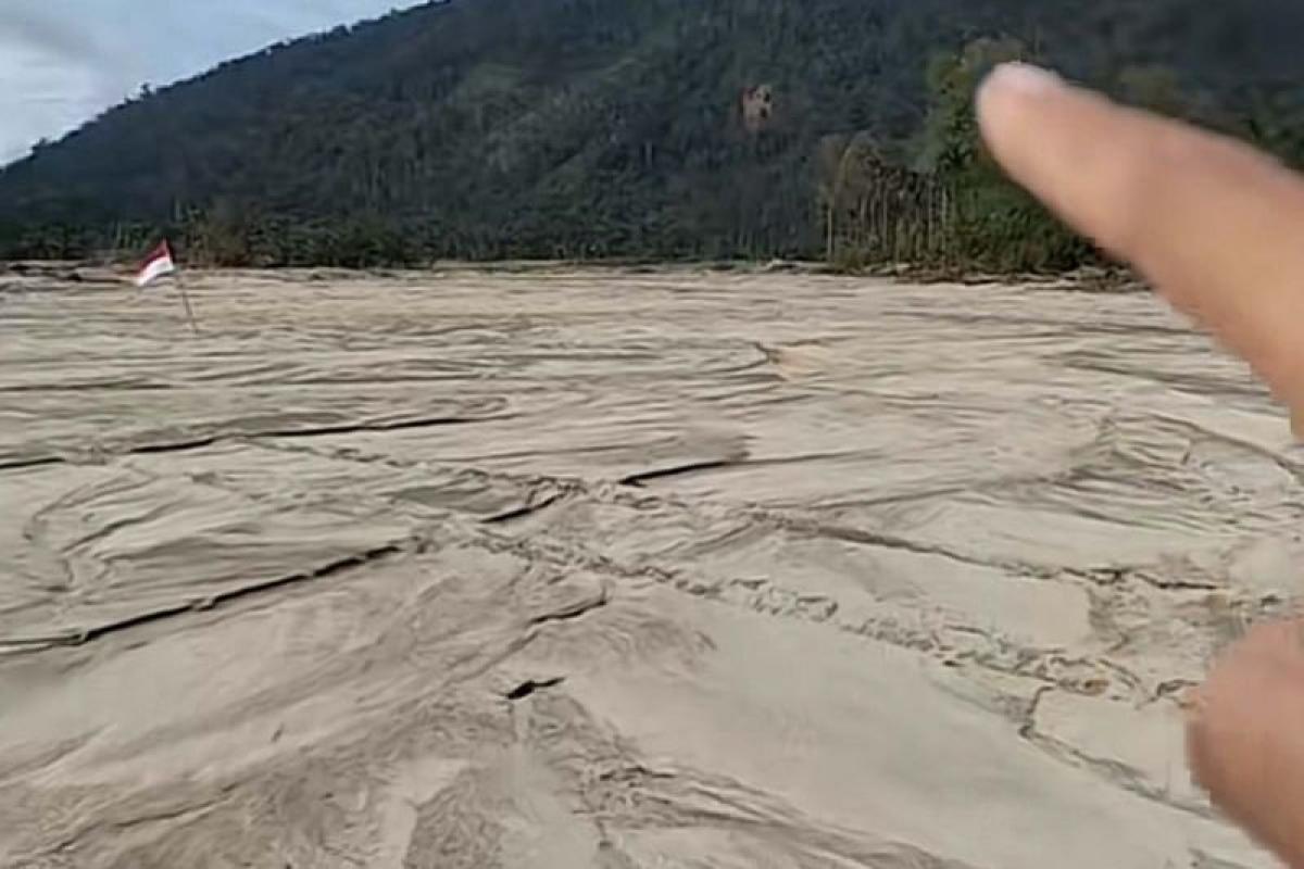 Destinasi WIsata Sungai Lokop di Aceh Berubah Jadi Lautan Pasir