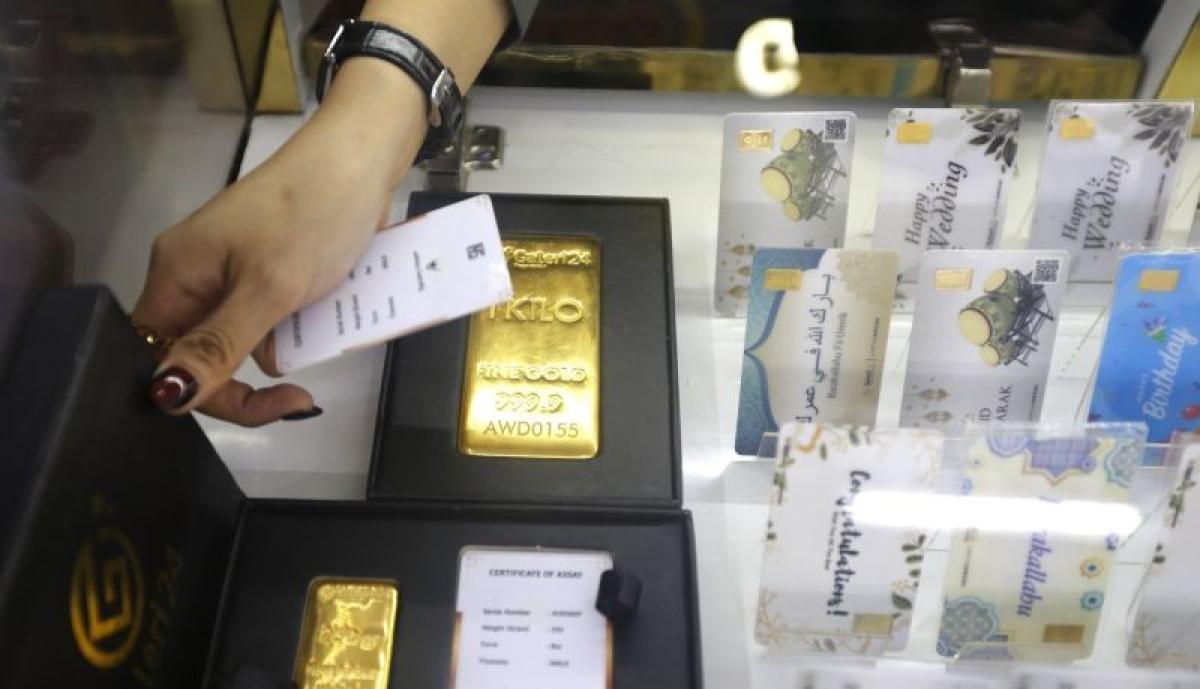 Harga Emas Fisik Masih Tertahan, Cek Selisih Harga Galeri24 vs UBS Hari Ini