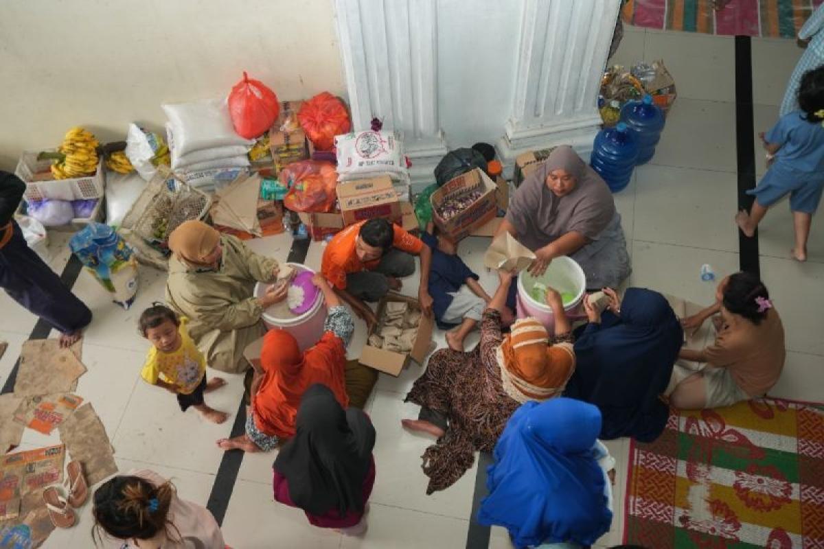 Pusdalops Sumut Catat 14.937 Orang Masih Mengungsi Akibat Bencana Alam