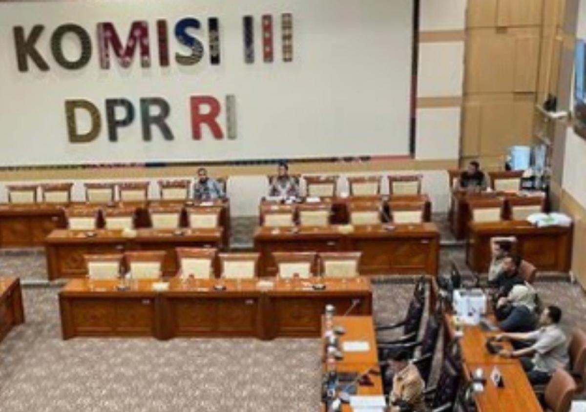 Komisi III DPR Sepakat Polri Tetap di Bawah Presiden