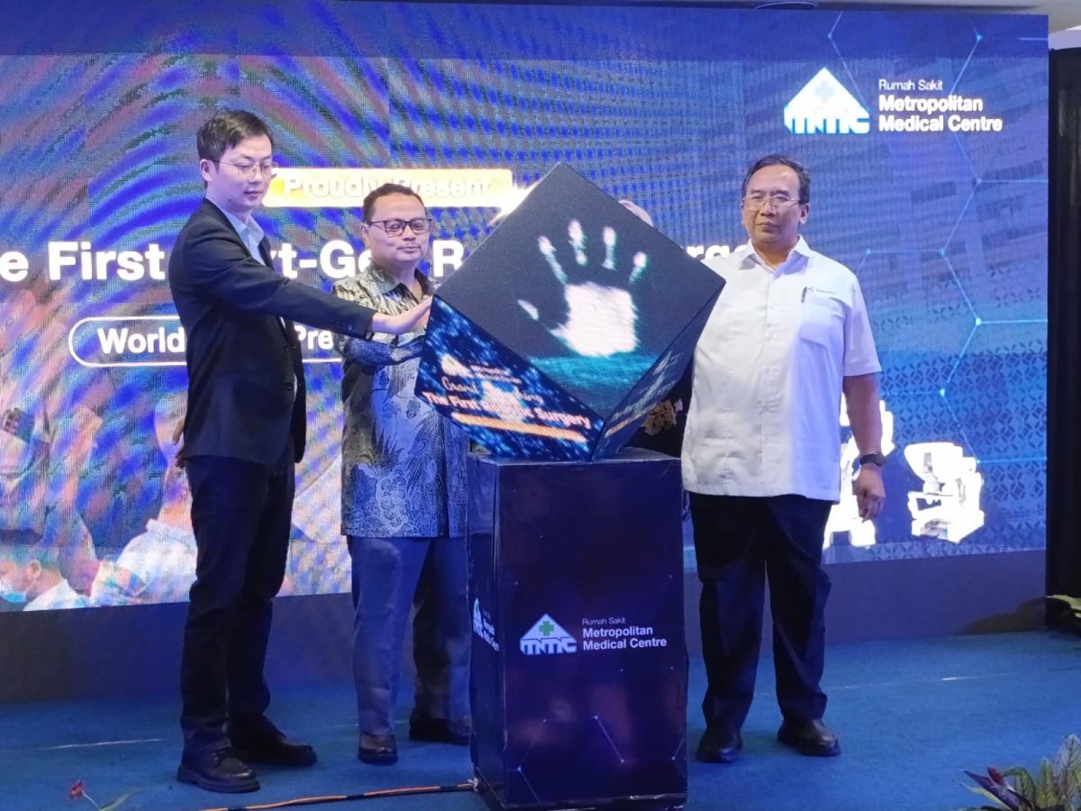 Operasi Canggih dari Jauh! RS MMC Boyong Bedah Robotik Generasi Baru ke Indonesia