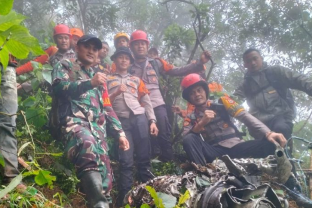 Evakuasi Pesawat ATR di Gunung Bulusaraung Dilanjutkan,  Basarnas Siapkan Jalur Udara 